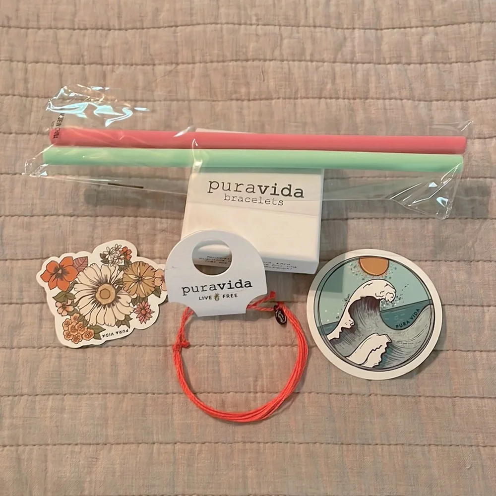 Pura Vida String Bracelet, 2 Stickers, 2 Silicone Straws, and PV Gift Box NWT - Picture 8 of 8